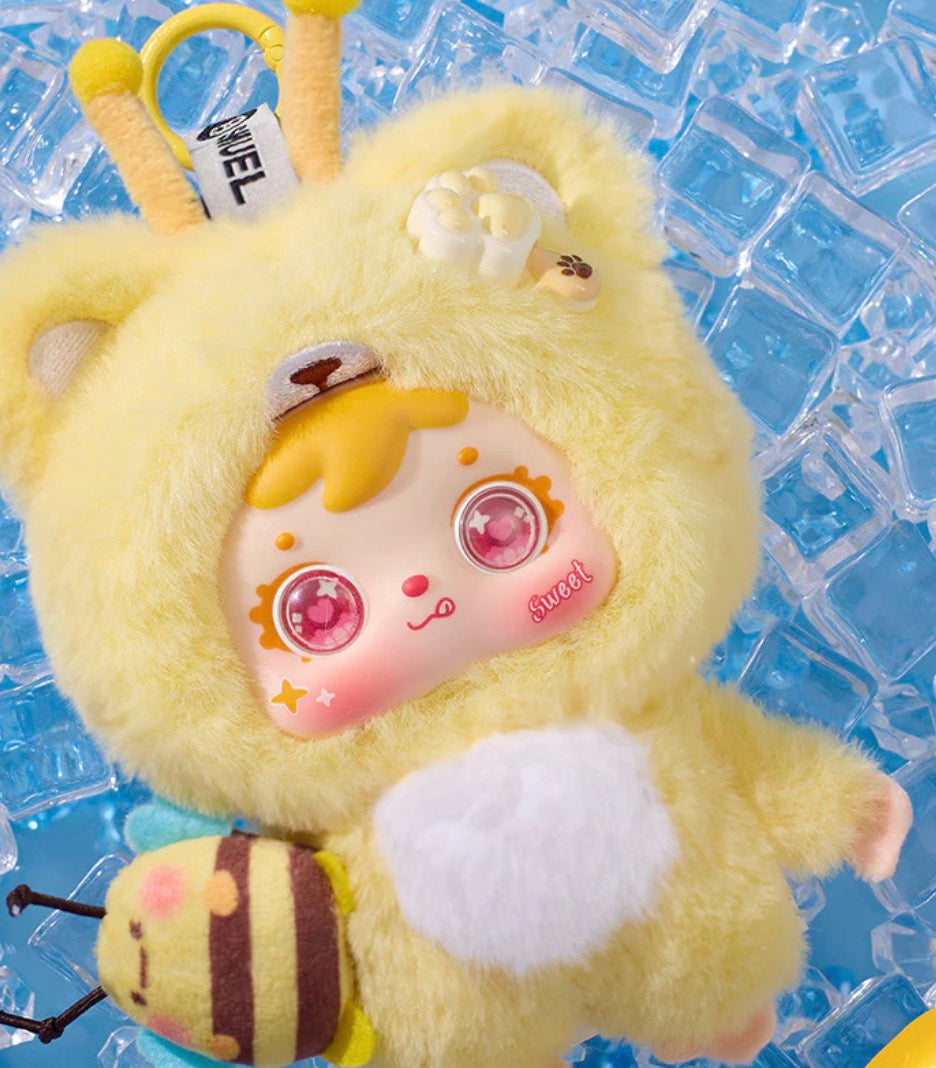 Samuel hug hug ice cream cute pet